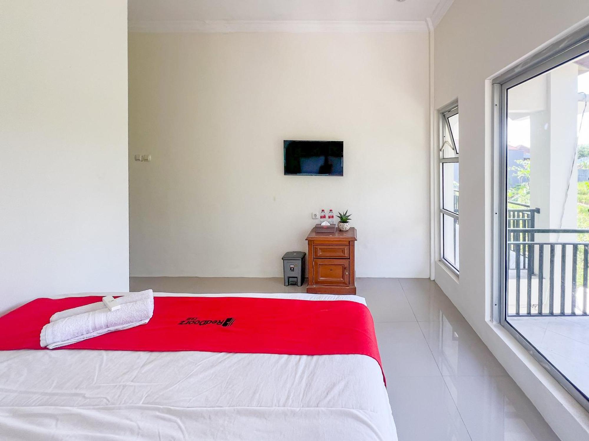 Reddoorz Syariah Near Pengadilan Agama Wonosobo Hotel Exterior photo