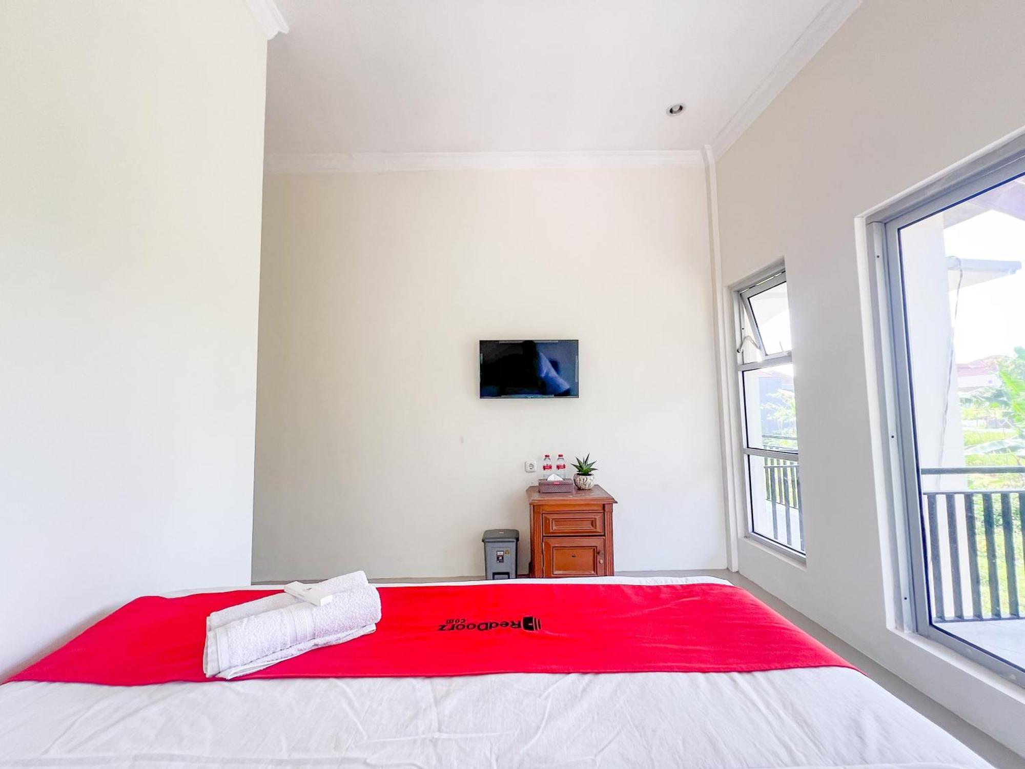 Reddoorz Syariah Near Pengadilan Agama Wonosobo Hotel Exterior photo