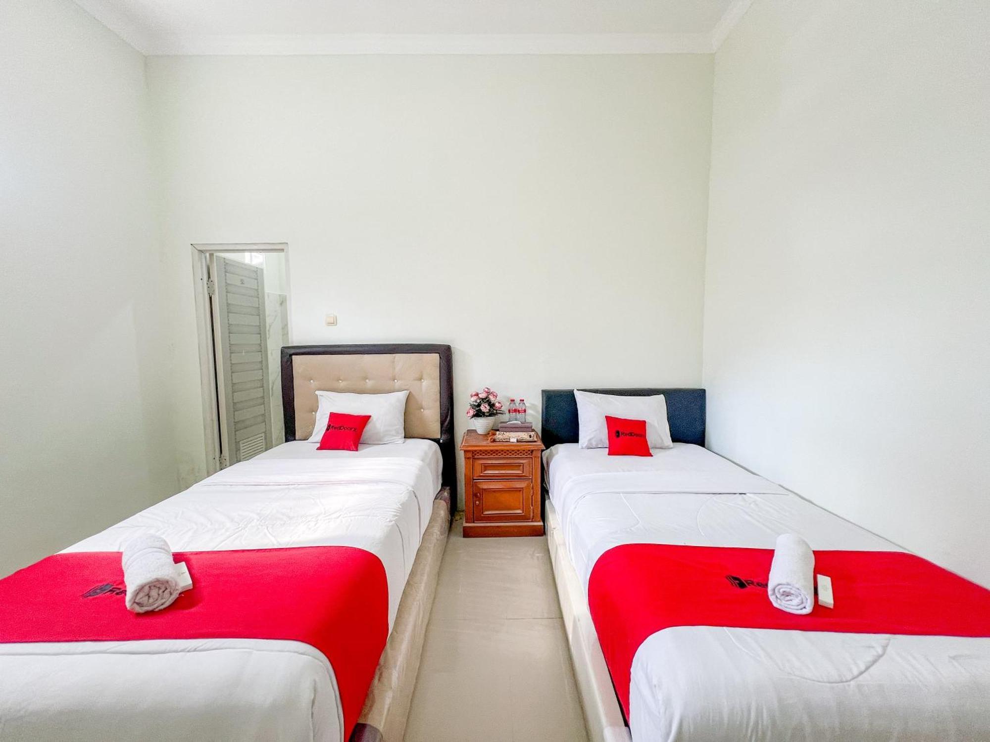 Reddoorz Syariah Near Pengadilan Agama Wonosobo Hotel Exterior photo