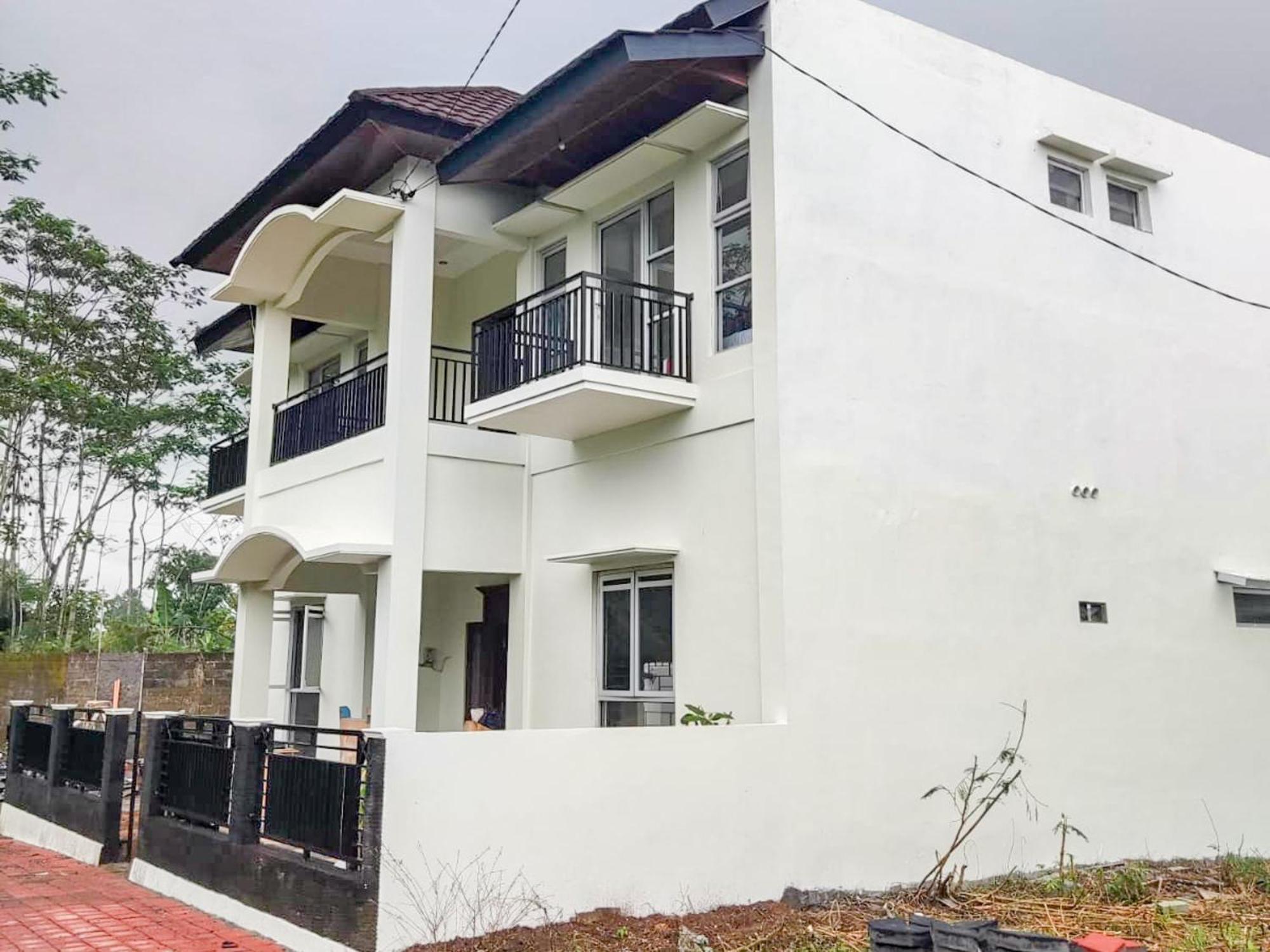 Reddoorz Syariah Near Pengadilan Agama Wonosobo Hotel Exterior photo