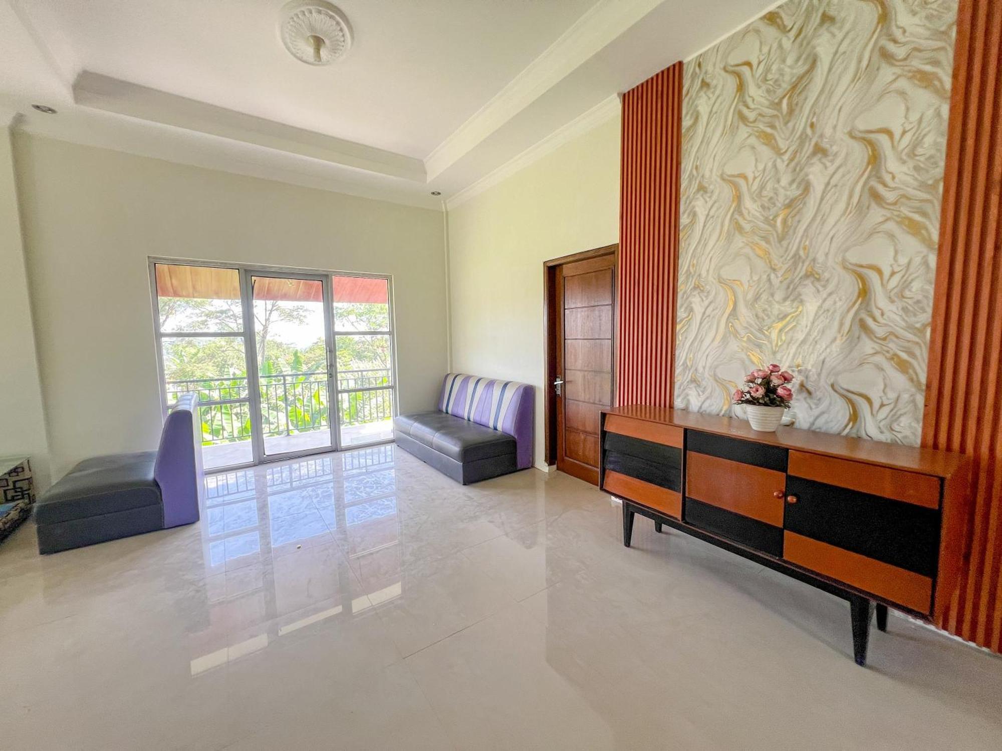 Reddoorz Syariah Near Pengadilan Agama Wonosobo Hotel Exterior photo