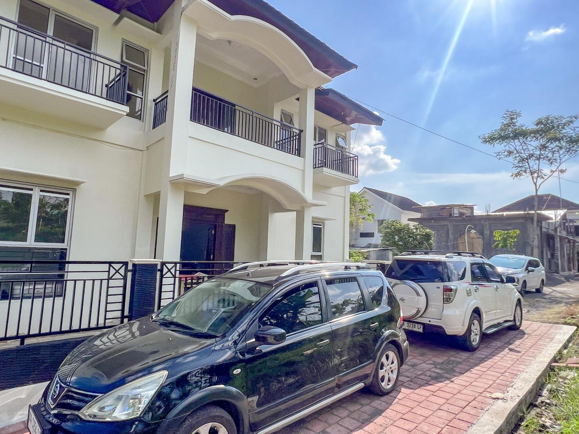 Reddoorz Syariah Near Pengadilan Agama Wonosobo Hotel Exterior photo